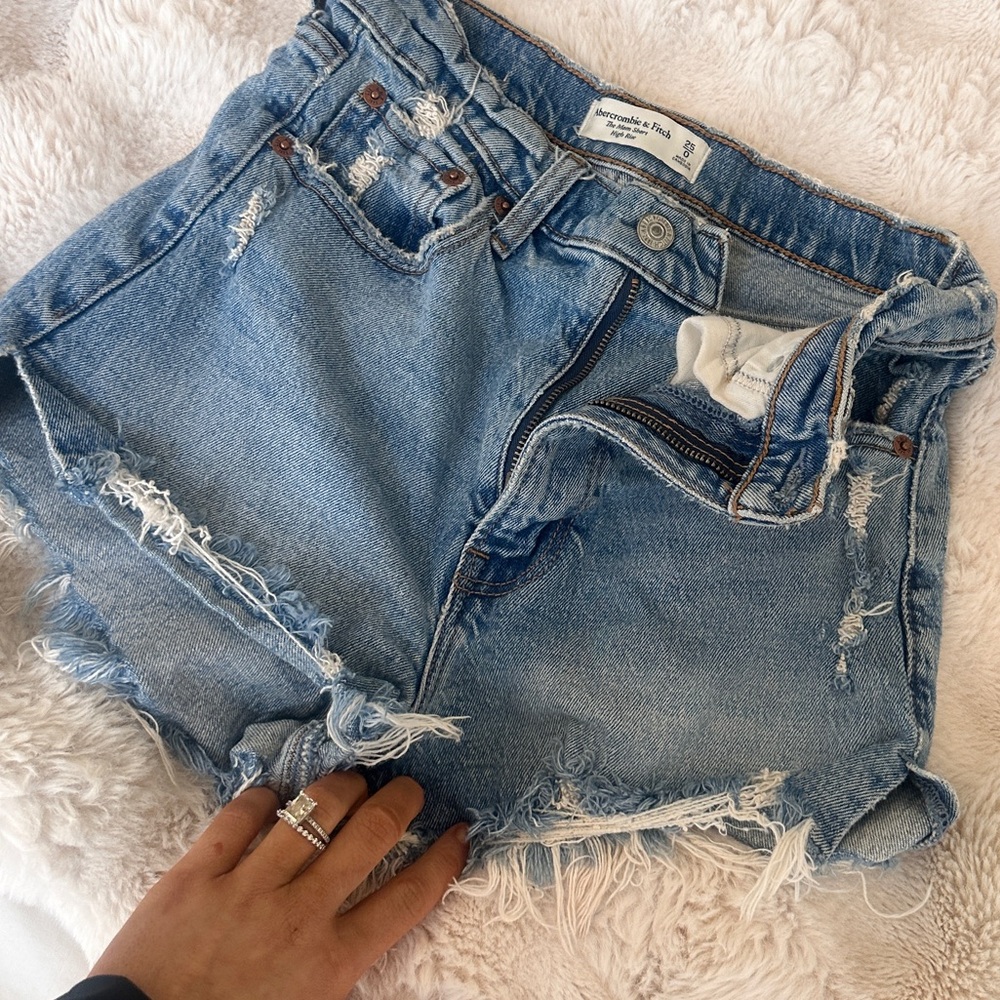 Abercrombie High rise short